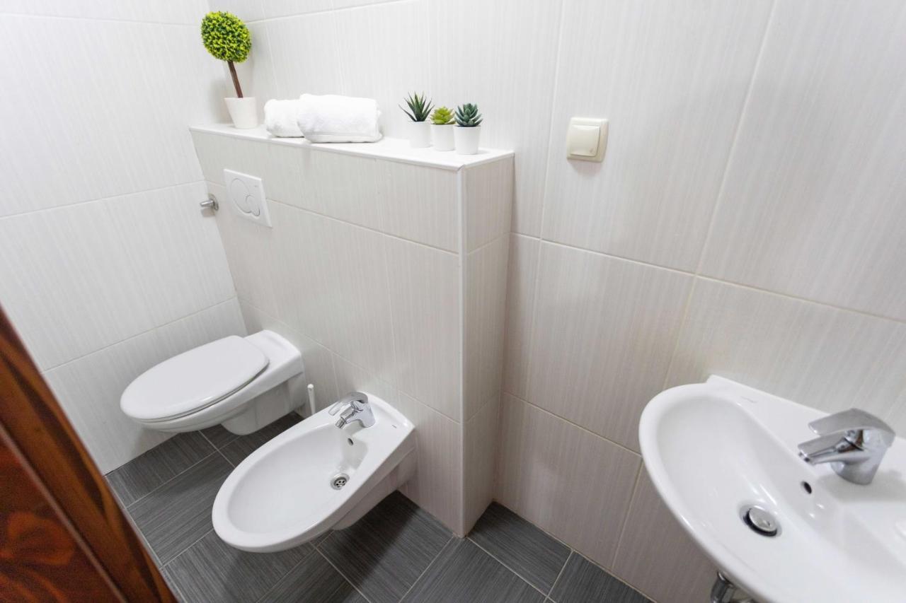 Spacious 2Bdr Apartment With A Cute Balcony Zagreb Exterior foto